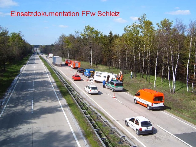 Einsatzbericht - Verkehrsunfall am Stauende Einsatzbericht - Verkehrsunfall am Stauende