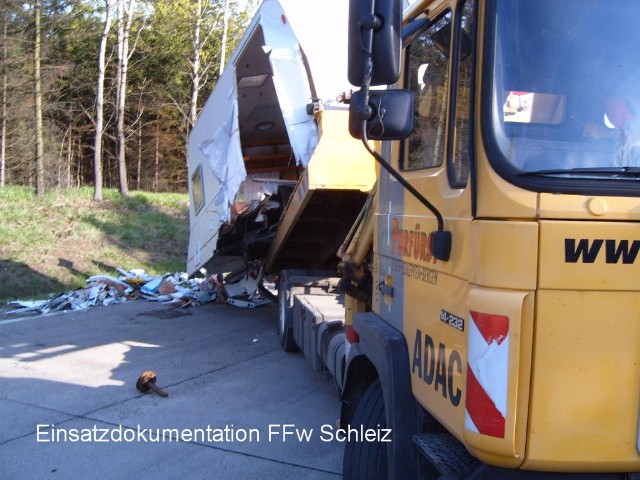 Einsatzbericht - Verkehrsunfall am Stauende Einsatzbericht - Verkehrsunfall am Stauende