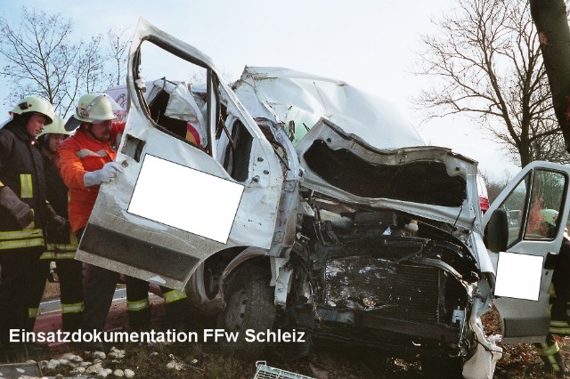 Einsatzbericht - Verkehrsunfall mit Unfallflucht – 09.12.2005 lead technologies inc. v1.01