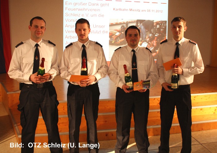 2012 Neujahrsfeuer – 04.03.2013 2012 Neujahrsfeuer – 04.03.2013