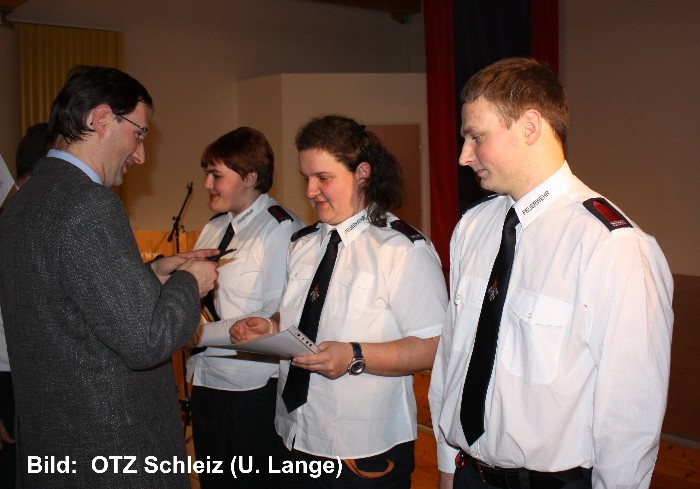 2012 Neujahrsfeuer – 04.03.2013 2012 Neujahrsfeuer – 04.03.2013